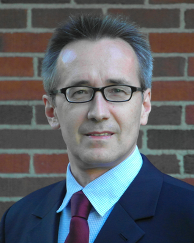 Portrait of Professor Bernd Schipper
